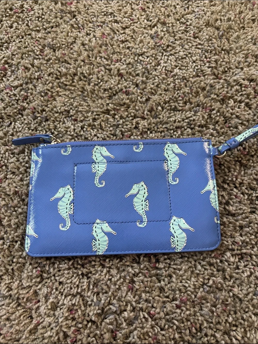 Kate Spade New York Cedar Street Seahorses Slim Bee Wristlet - NWOT